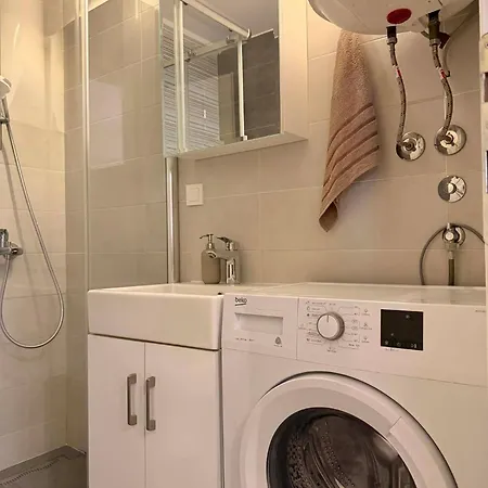 Debar Maalo Urban 아파트