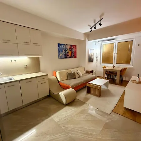 Debar Maalo Urban 아파트