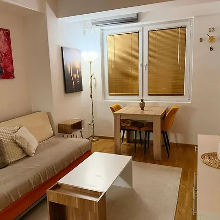 Debar Maalo Urban * 스코페